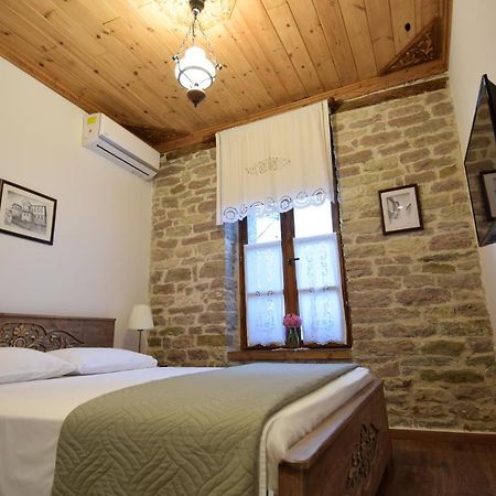4Rooms Hotel Gjirokaster Bagian luar foto