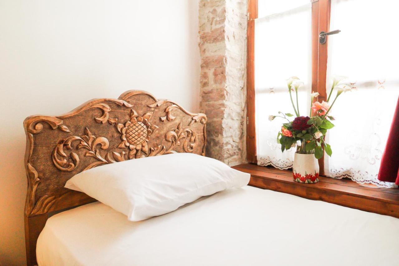 4Rooms Hotel Gjirokaster Bagian luar foto