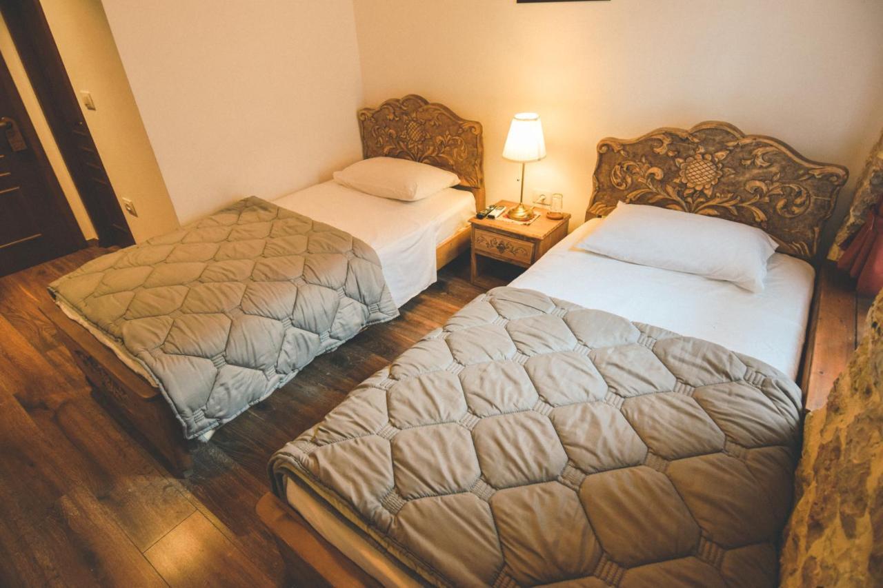 4Rooms Hotel Gjirokaster Bagian luar foto