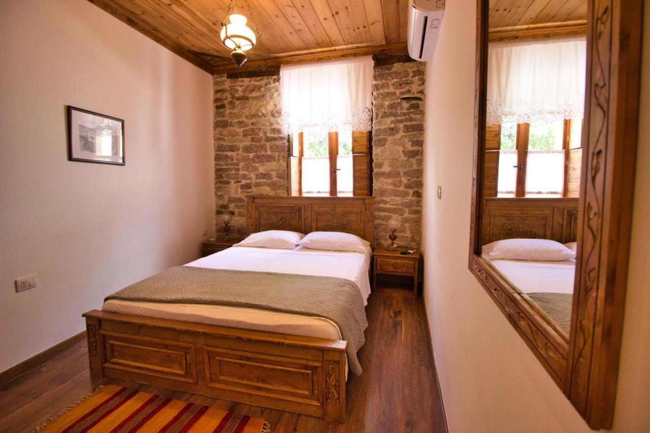 4Rooms Hotel Gjirokaster Bagian luar foto