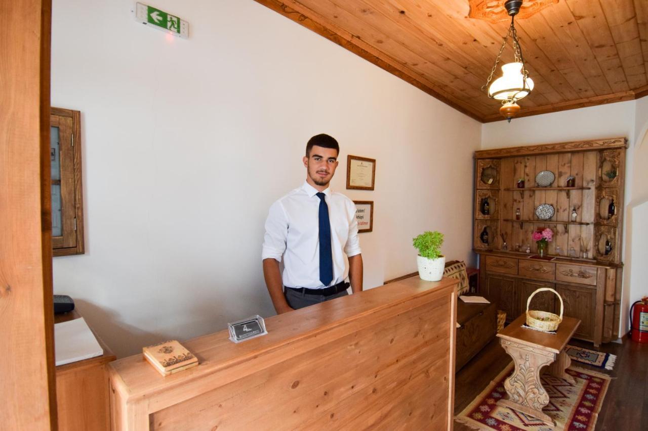 4Rooms Hotel Gjirokaster Bagian luar foto