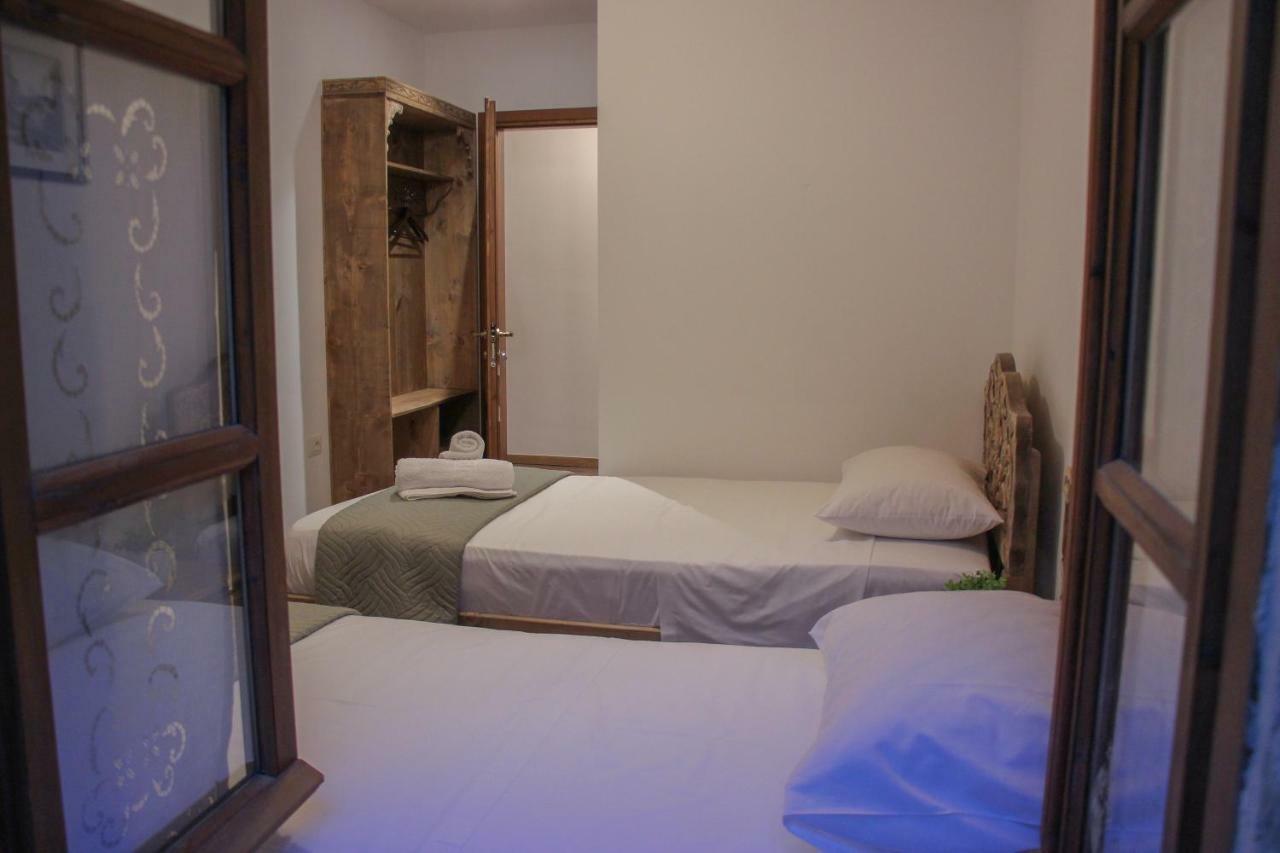 4Rooms Hotel Gjirokaster Bagian luar foto