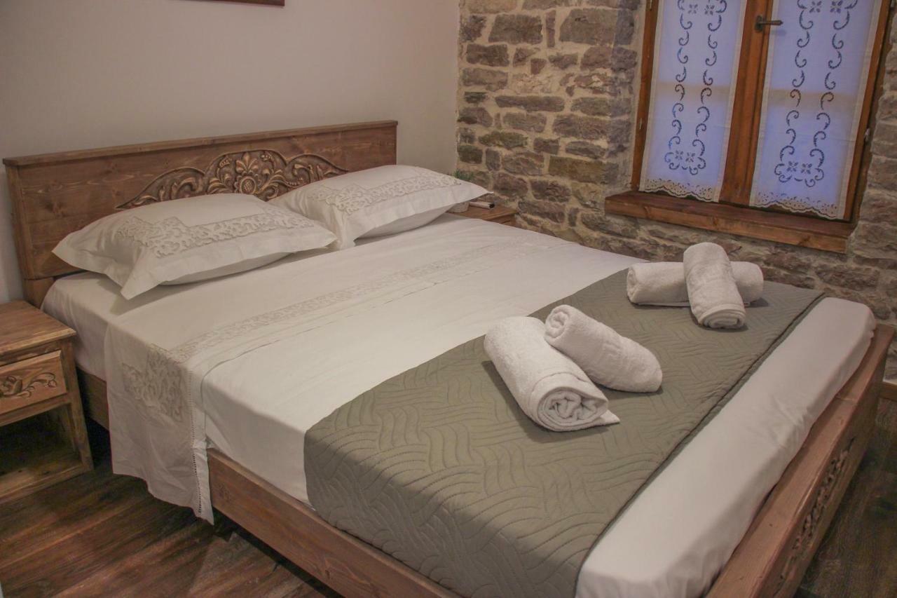 4Rooms Hotel Gjirokaster Bagian luar foto