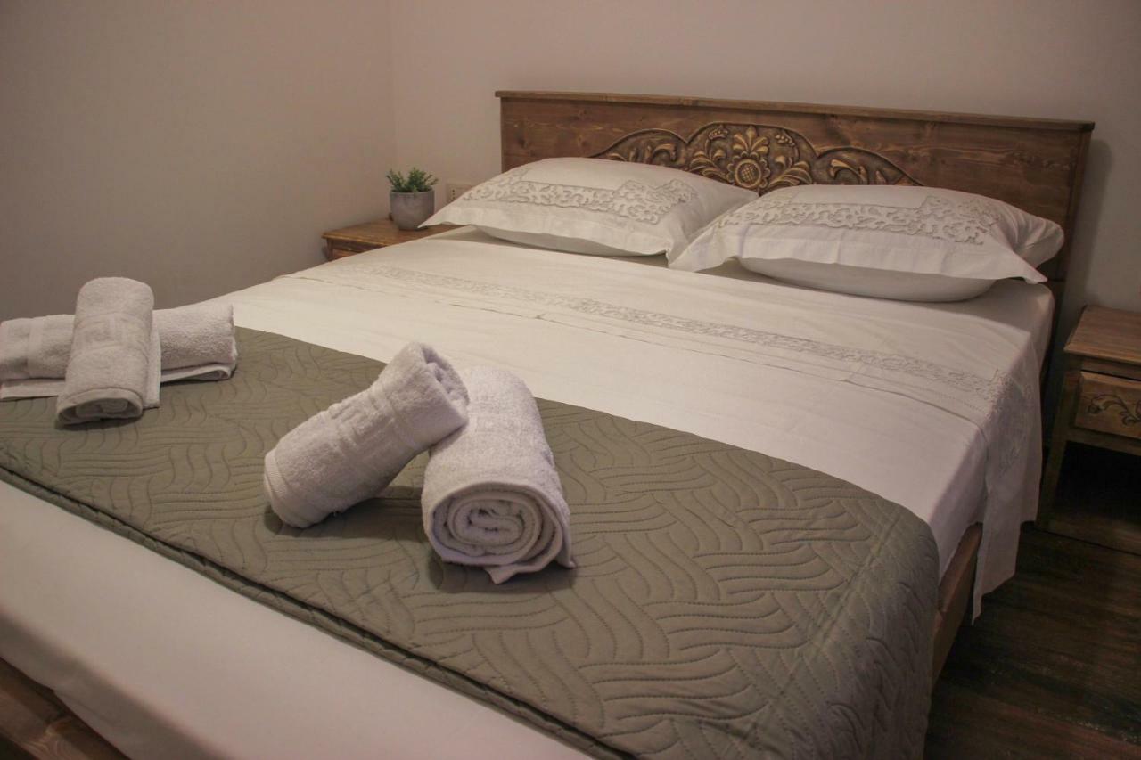 4Rooms Hotel Gjirokaster Bagian luar foto